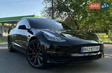 Седан Tesla Model 3 2018 в 