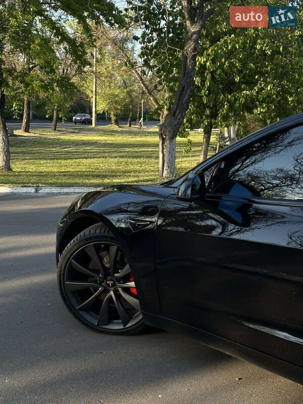 Седан Tesla Model 3 2018 в Одессе