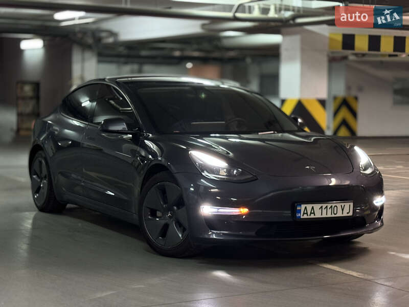 Tesla Model 3 2022