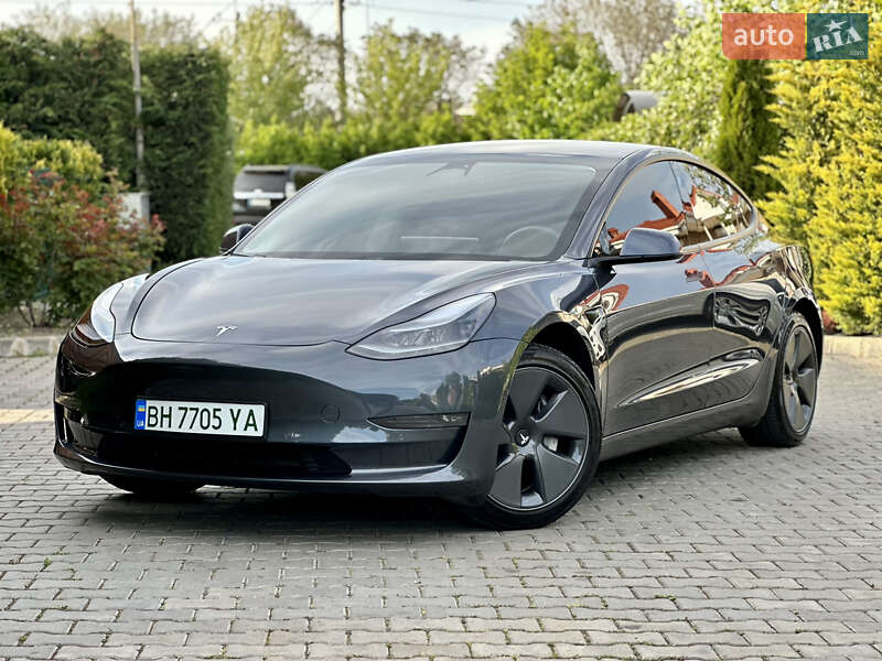 Tesla Model 3 2021