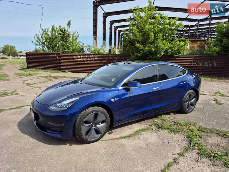 Седан Tesla Model 3 2019 в Александрие
