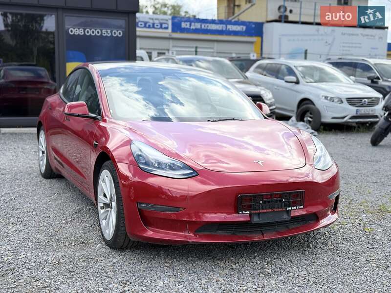 Tesla Model 3 2022