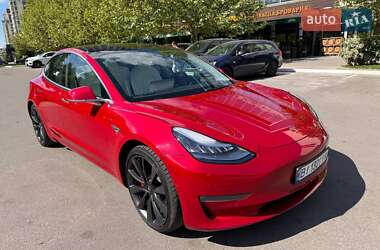 Седан Tesla Model 3 2020 в Вінниці