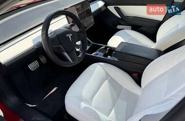 Седан Tesla Model 3 2020 в Виннице