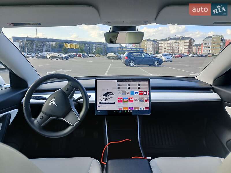 Седан Tesla Model 3 2019 в Києві фото 5 Седан Tesla Model 3 2019 в Києві