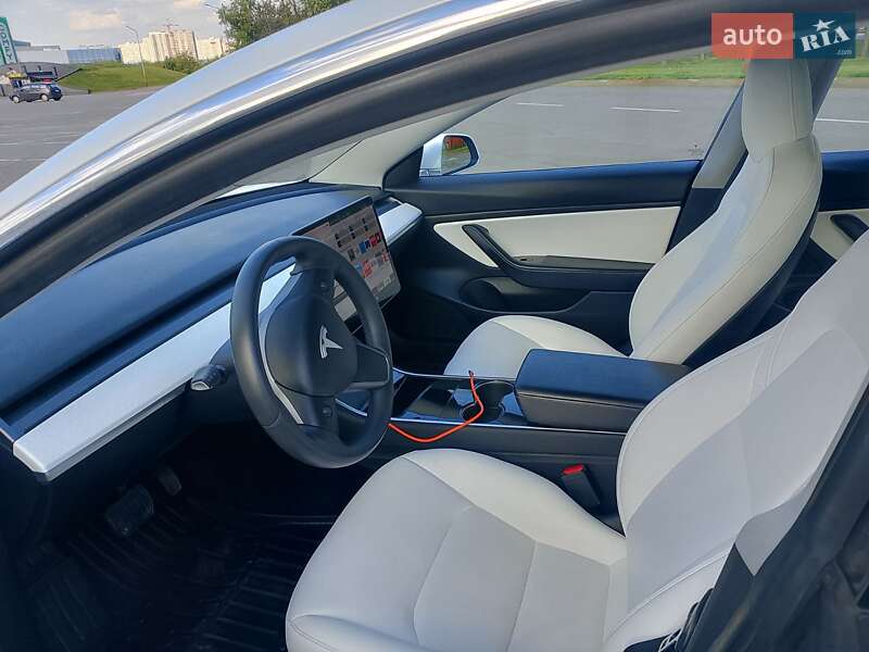Седан Tesla Model 3 2019 в Києві фото 6 Седан Tesla Model 3 2019 в Києві