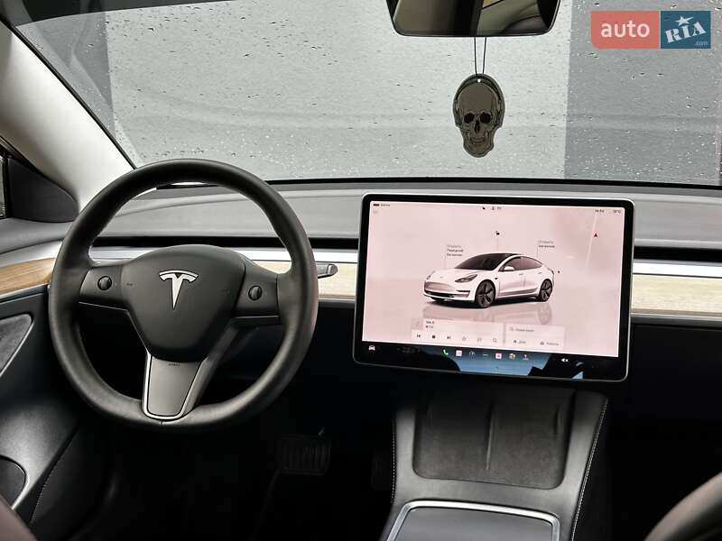 Седан Tesla Model 3 2022 в Киеве фото 18 Седан Tesla Model 3 2022 в Киеве