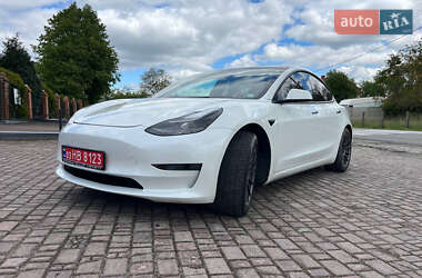 Седан Tesla Model 3 2022 в Львові