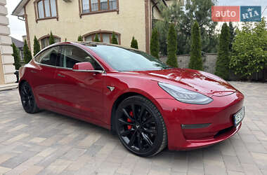 Седан Tesla Model 3 2019 в 