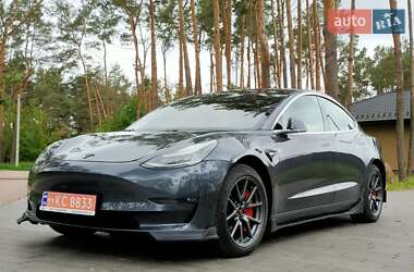 Седан Tesla Model 3 2019 в Житомирі