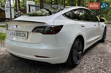 Седан Tesla Model 3 2019 в 
