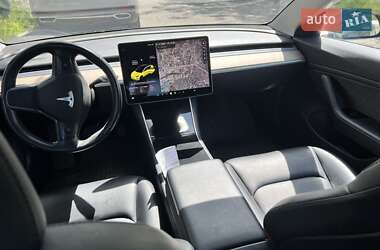 Седан Tesla Model 3 2018 в 