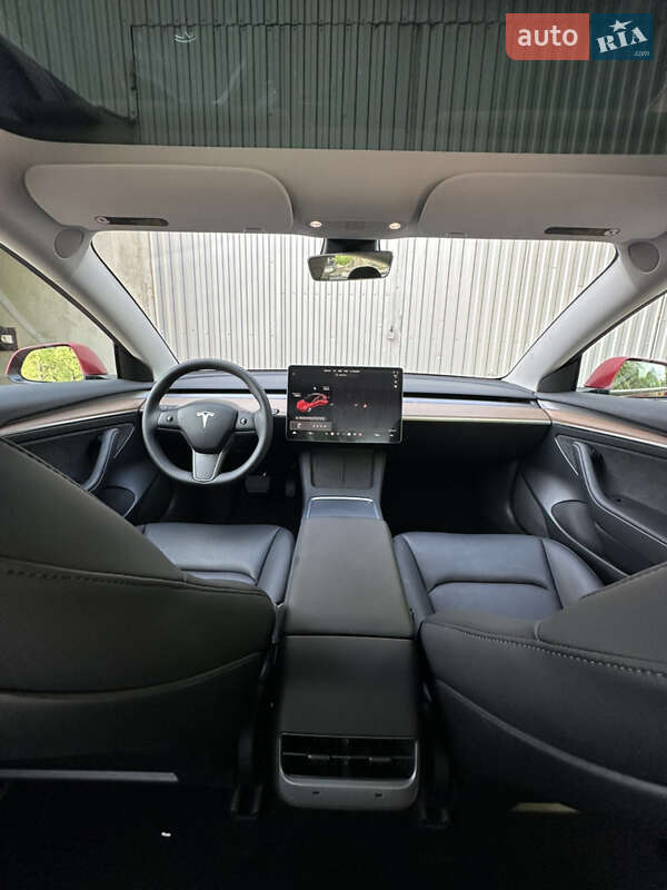 Седан Tesla Model 3 2022 в Вінниці