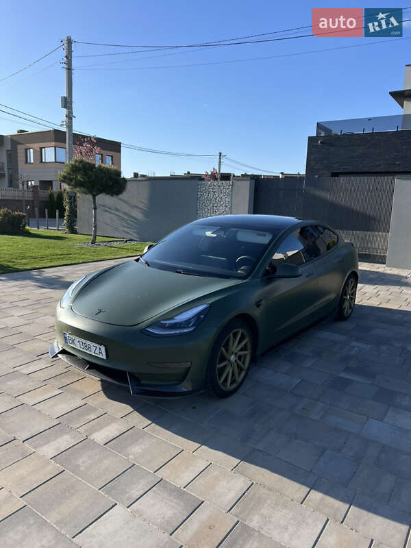 Седан Tesla Model 3 2019 в Ровно фото 3 Седан Tesla Model 3 2019 в Ровно