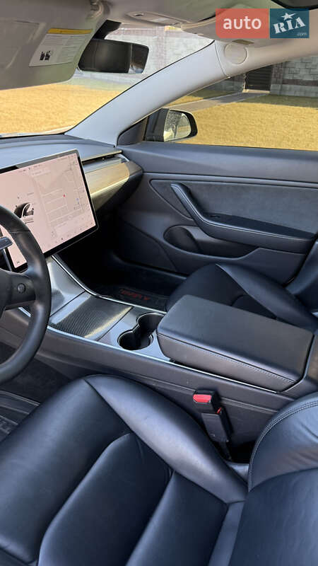 Седан Tesla Model 3 2019 в Ровно фото 24 Седан Tesla Model 3 2019 в Ровно