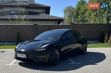 Седан Tesla Model 3 2021 в Виннице