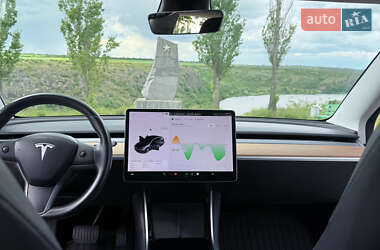 Седан Tesla Model 3 2018 в 