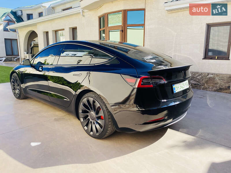 Седан Tesla Model 3 2021 в Одесі