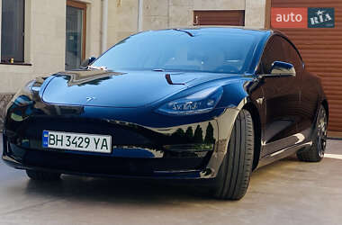 Седан Tesla Model 3 2021 в Одесі