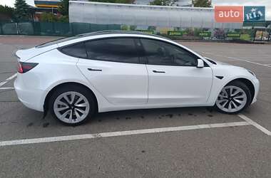 Седан Tesla Model 3 2020 в 