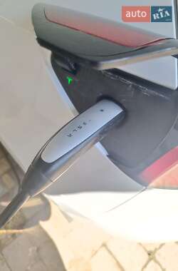 Седан Tesla Model 3 2020 в 