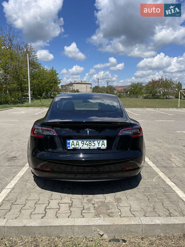 Седан Tesla Model 3 2018 в Одессе