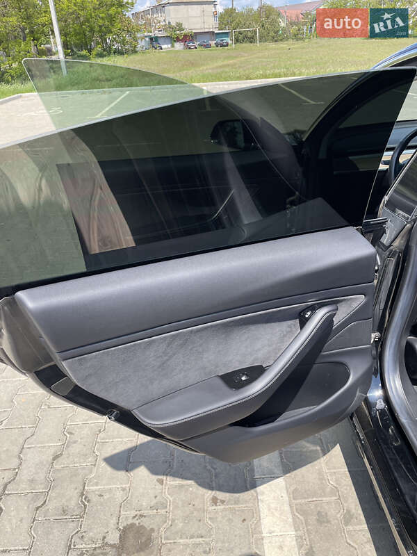 Седан Tesla Model 3 2018 в Одессе
