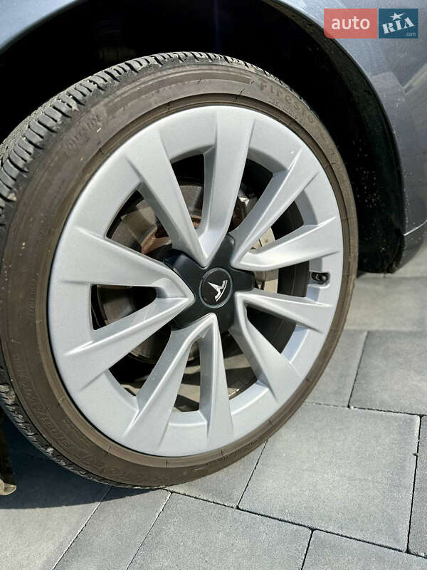 Седан Tesla Model 3 2022 в Луцке фото 10 Седан Tesla Model 3 2022 в Луцке