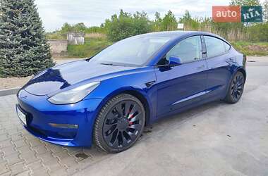 Седан Tesla Model 3 2023 в Вінниці