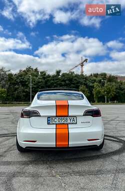 Седан Tesla Model 3 2019 в 