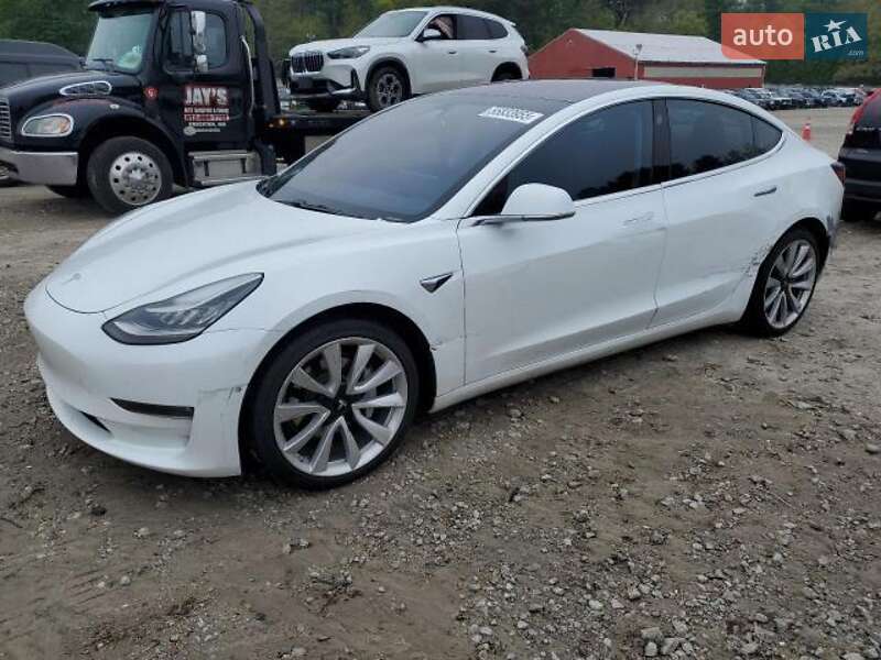 Седан Tesla Model 3 2018 в 