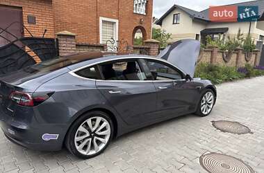 Седан Tesla Model 3 2018 в 