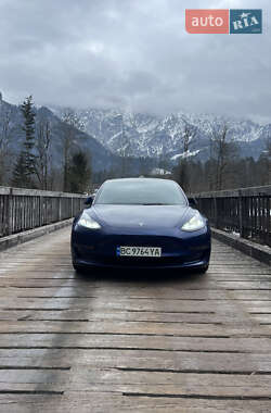 Седан Tesla Model 3 2022 в Львові