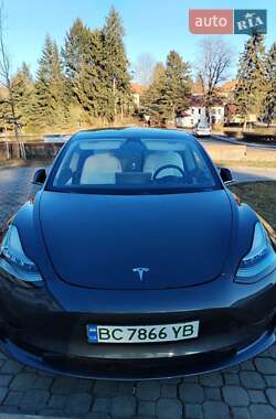 Седан Tesla Model 3 2019 в 
