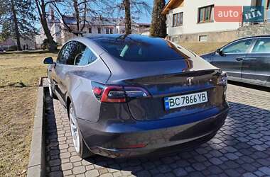 Седан Tesla Model 3 2019 в 