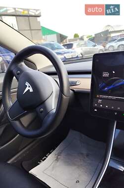 Седан Tesla Model 3 2019 в 