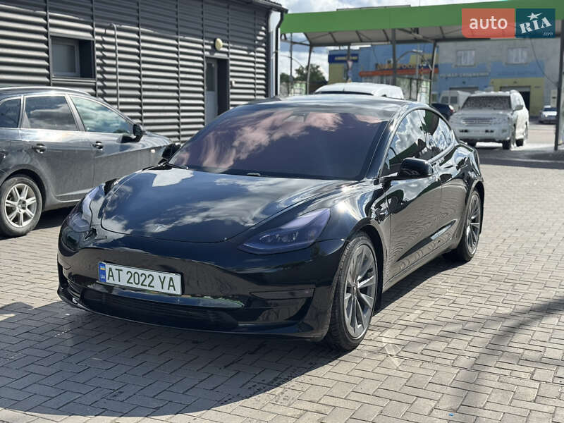 Tesla Model 3 2021