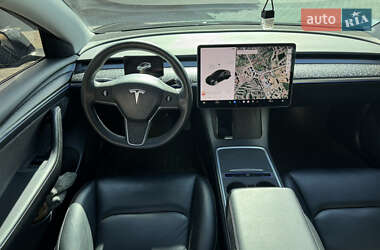 Седан Tesla Model 3 2021 в Ивано-Франковске