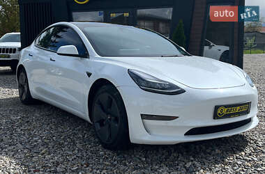 Седан Tesla Model 3 2022 в Коломиї