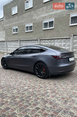 Седан Tesla Model 3 2020 в 