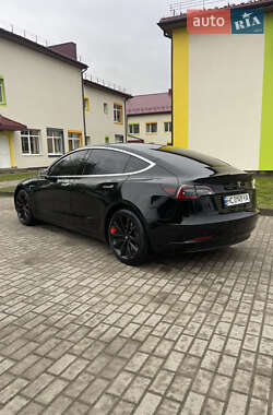 Седан Tesla Model 3 2019 в Львове
