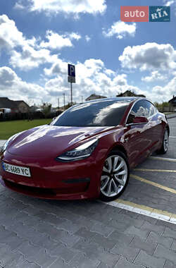 Седан Tesla Model 3 2018 в Львові