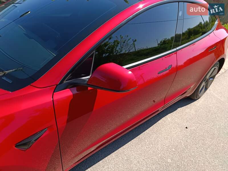 Седан Tesla Model 3 2021 в Києві