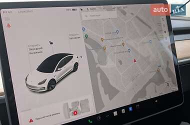 Седан Tesla Model 3 2021 в 