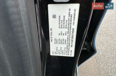 Седан Tesla Model 3 2020 в 
