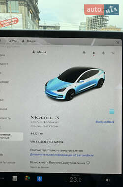 Седан Tesla Model 3 2020 в 