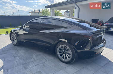 Седан Tesla Model 3 2021 в Ивано-Франковске