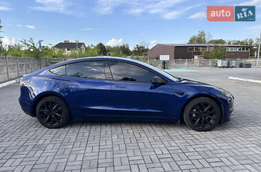 Седан Tesla Model 3 2020 в 