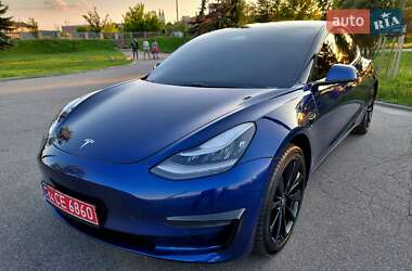 Седан Tesla Model 3 2020 в Виннице