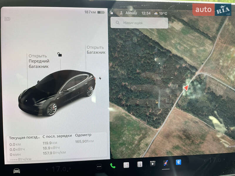 Седан Tesla Model 3 2019 в Бородянці